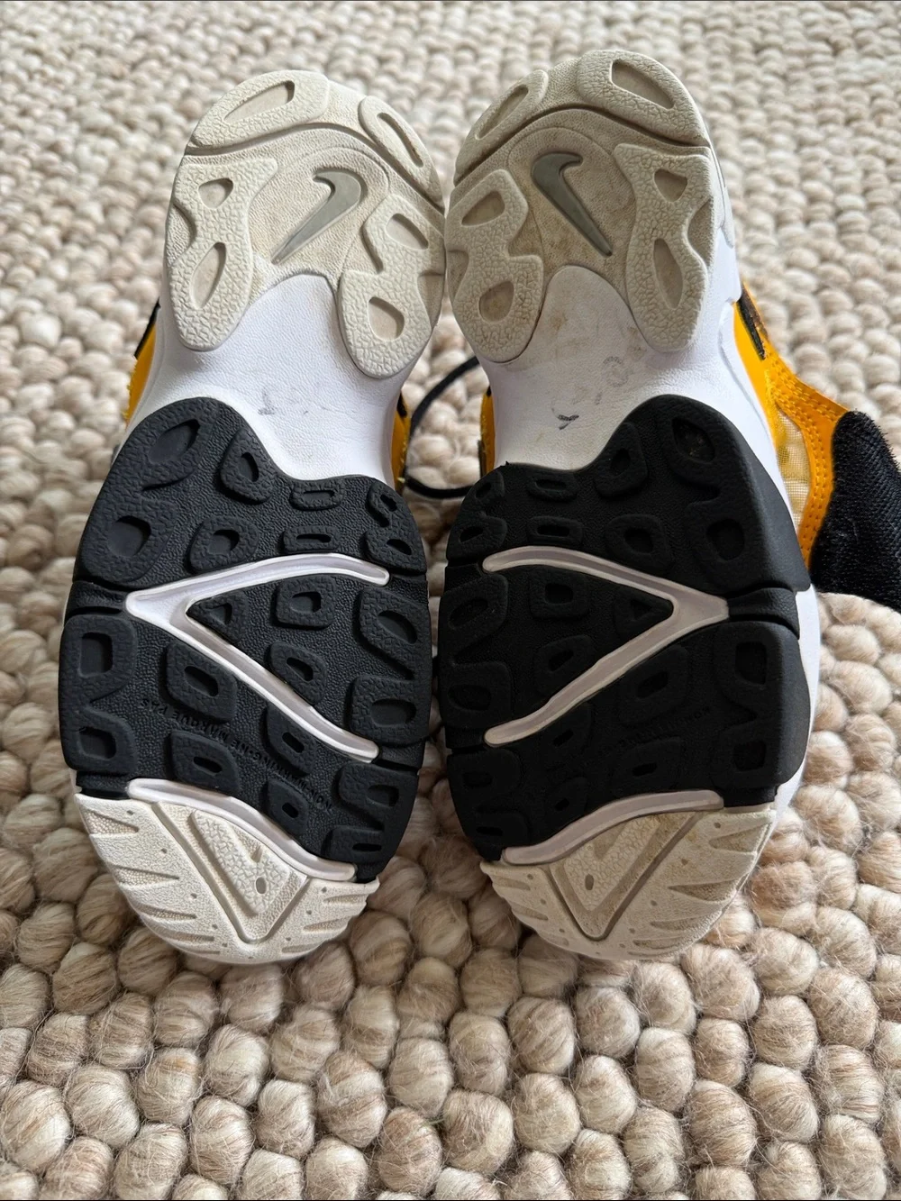 Nike Air Max Speed Turf kids sneakers in a University Gold and black